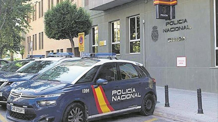 Una anciana finge un robo en Gandia para recuperar 300 euros