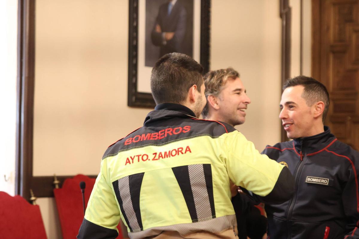 Toma de posesión los bomberos de la promoción 2025