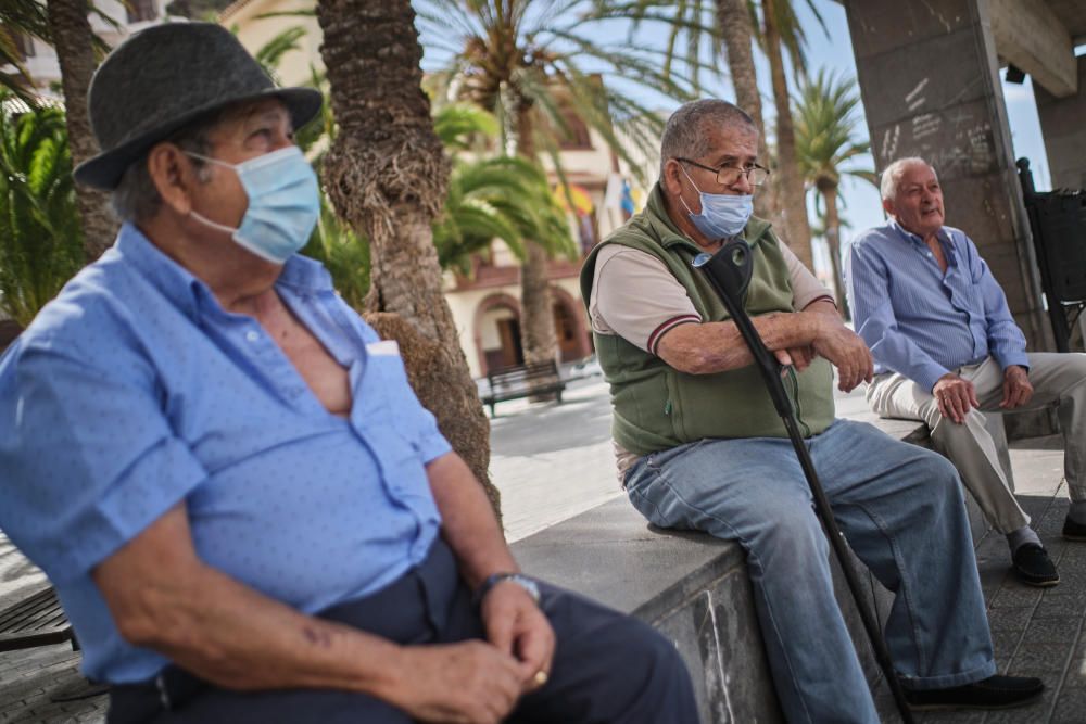 Los comercios de La Gomera abren en la desescalada