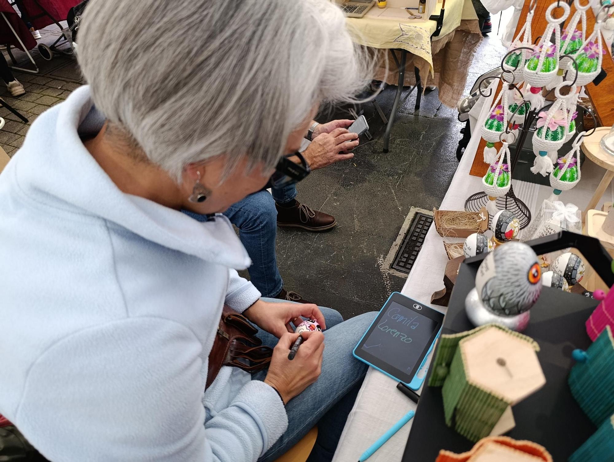 La Pola se llena de Güevos Pintos