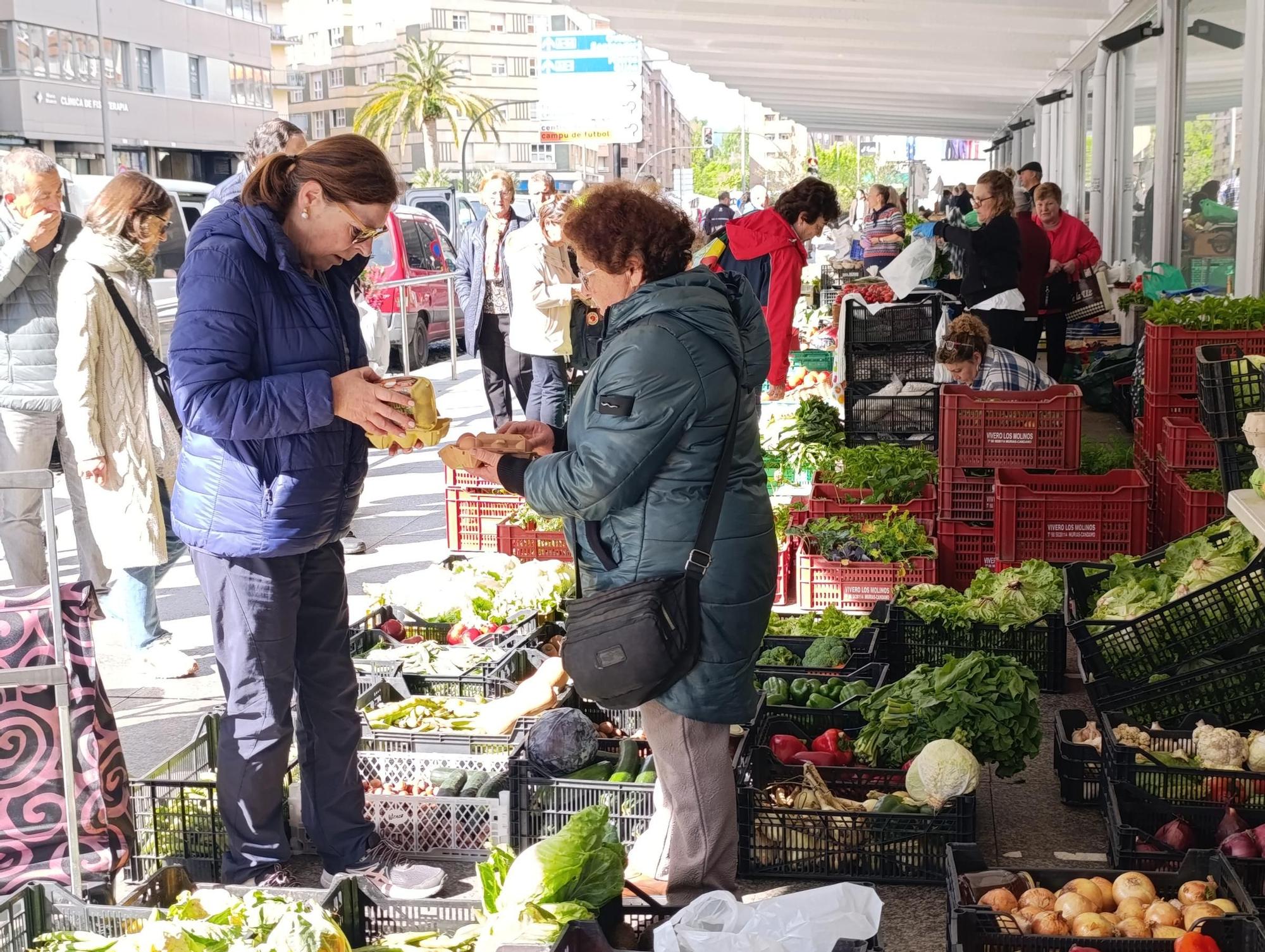 El mercado de alimentación de la Pola pide refugio
