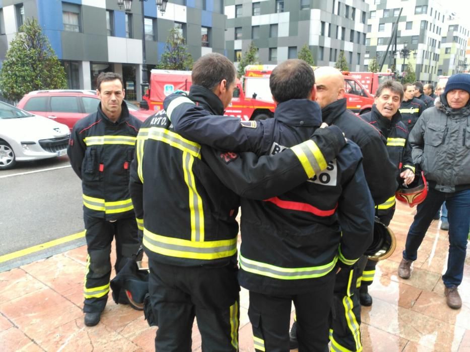 Bomberos de toda España despiden a Eloy Palacio