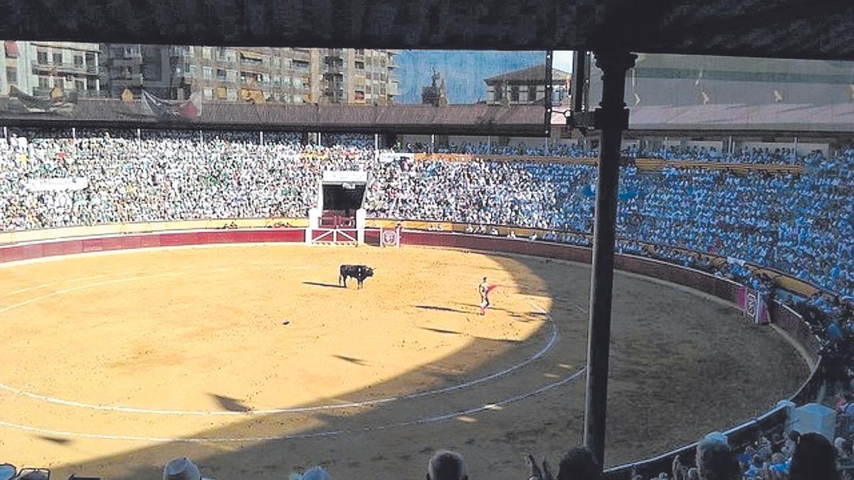 Plaza de toros de Huesca durante una de las corridas de las fiestas.