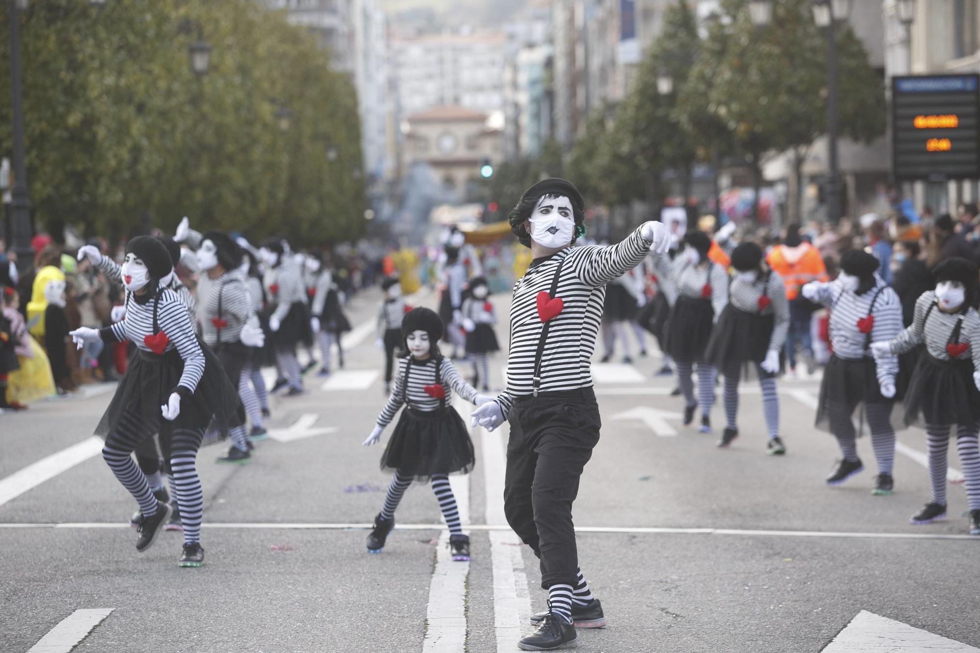 Galería de fotos: Así fue el gran desfile del carnaval en Oviedo