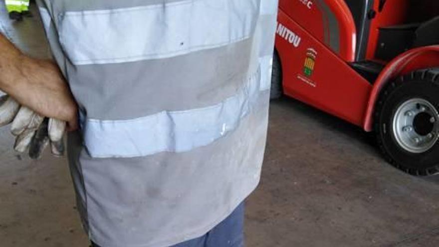 Uniforme de un trabajador del Ayuntamiento.