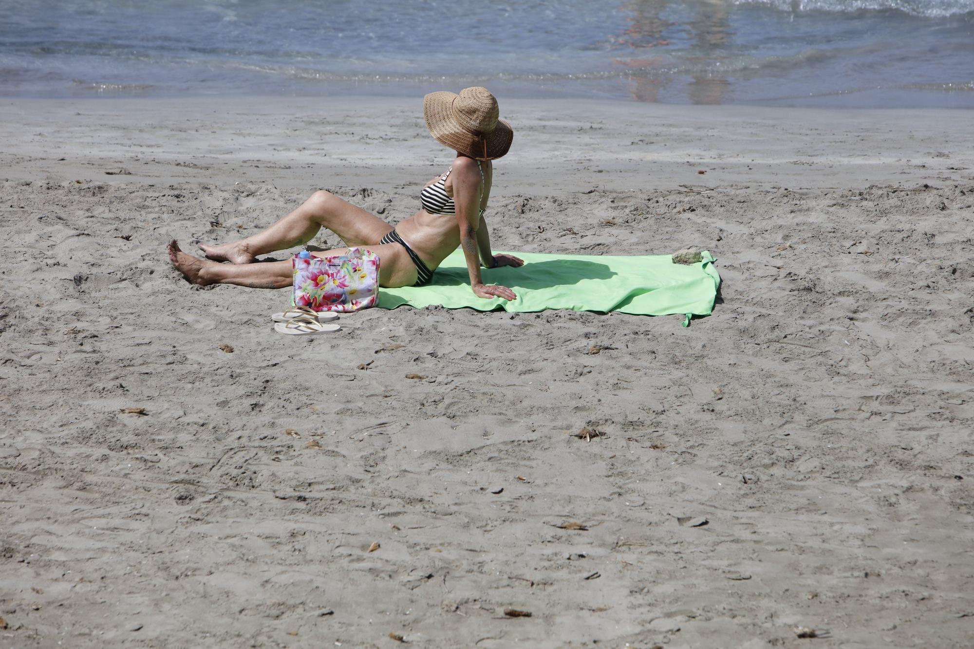 Sommer in Peguera: So genießen die Mallorca-Urlauber das Leben am beliebten Badestrand