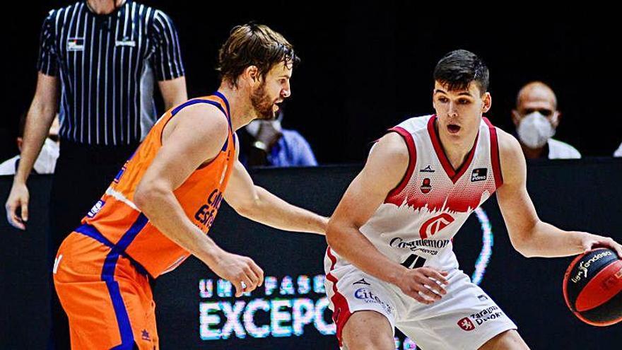 Jaime Pradilla, en el partido contra el Valencia Basket en La Fonteta