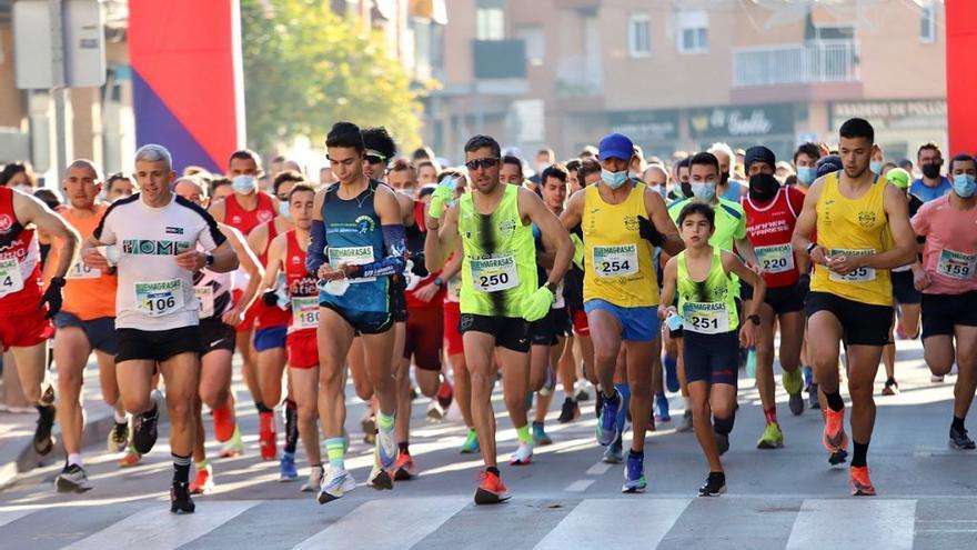 José Antonio Campos y Esther Nicolás, los campeones de la primera carrera de 2022 en la Región