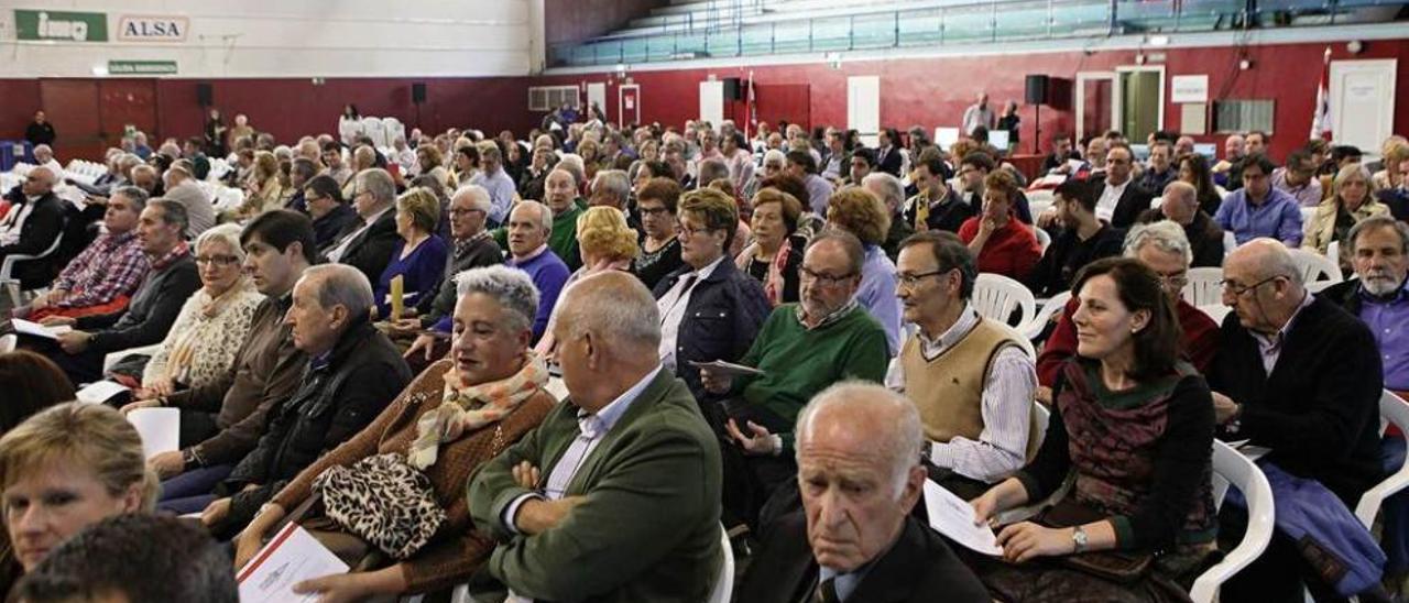 Asistentes a la última asamblea del Grupo Covadonga.