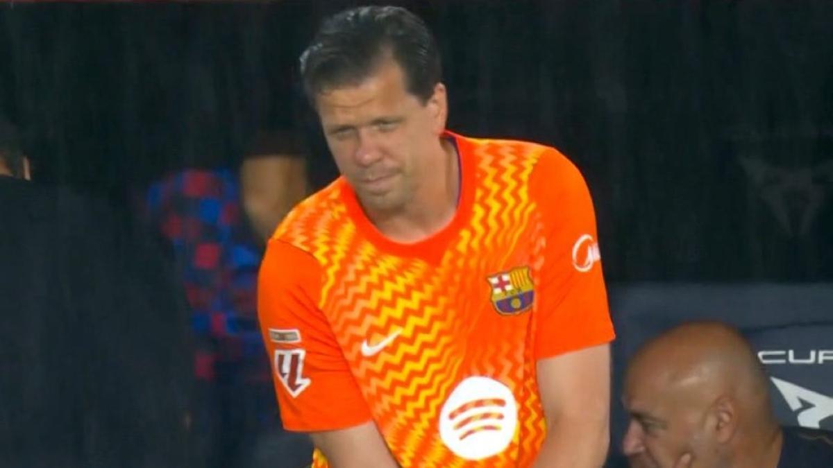 Szczesny sustituyó a Joan Garcia por precaución y la lió ante el Racing