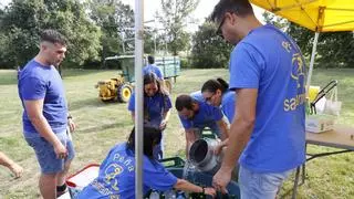 Las peñas de Granda cogen carrerilla para los días grandes de Santana en Gijón