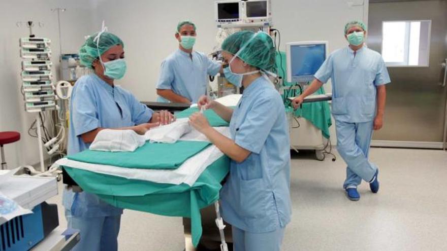 El Hospital del Vinalopó cuenta con el personal y los medios adecuados para poner en marcha la unidad de obesidad mórbida.