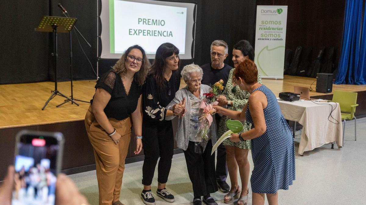 Entrega de premios a las personas mayores