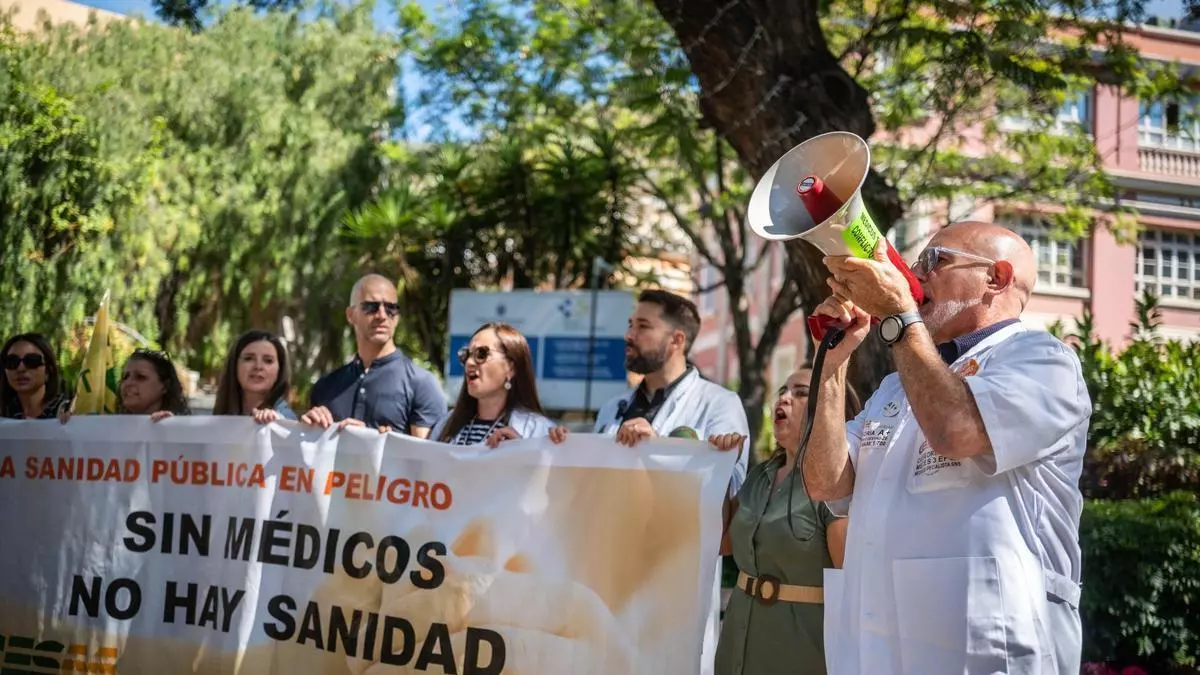 Los médicos de Canarias rompen con el Servicio Canario de la Salud y piden a Clavijo que lidere la negociación