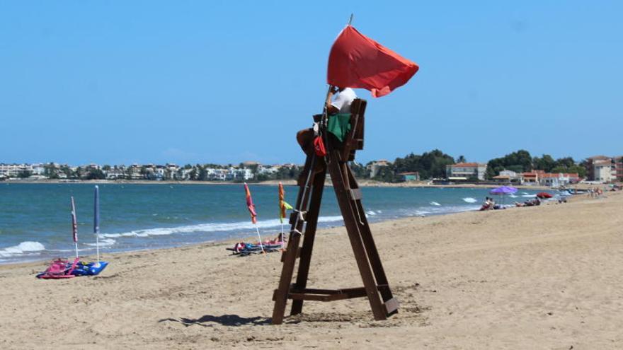 La bandera roja volvió a ondear ayer.