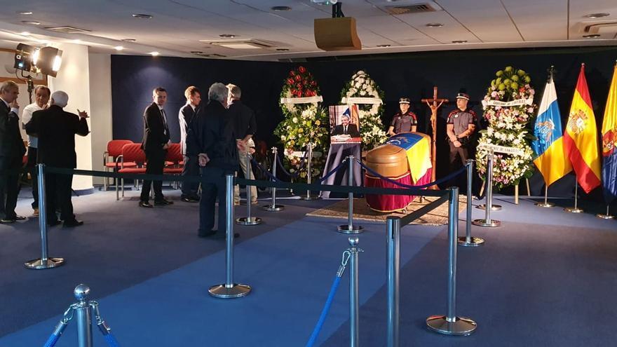 Los restos mortales de Olarte, en la Presidencia del Gobierno en Las Palmas de Gran Canaria