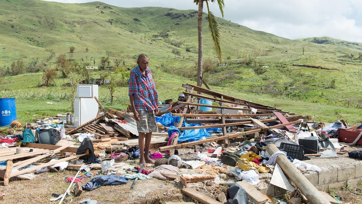 Imagen de archivo de desperfectos provocados por el paso de un ciclón en Fiyi.