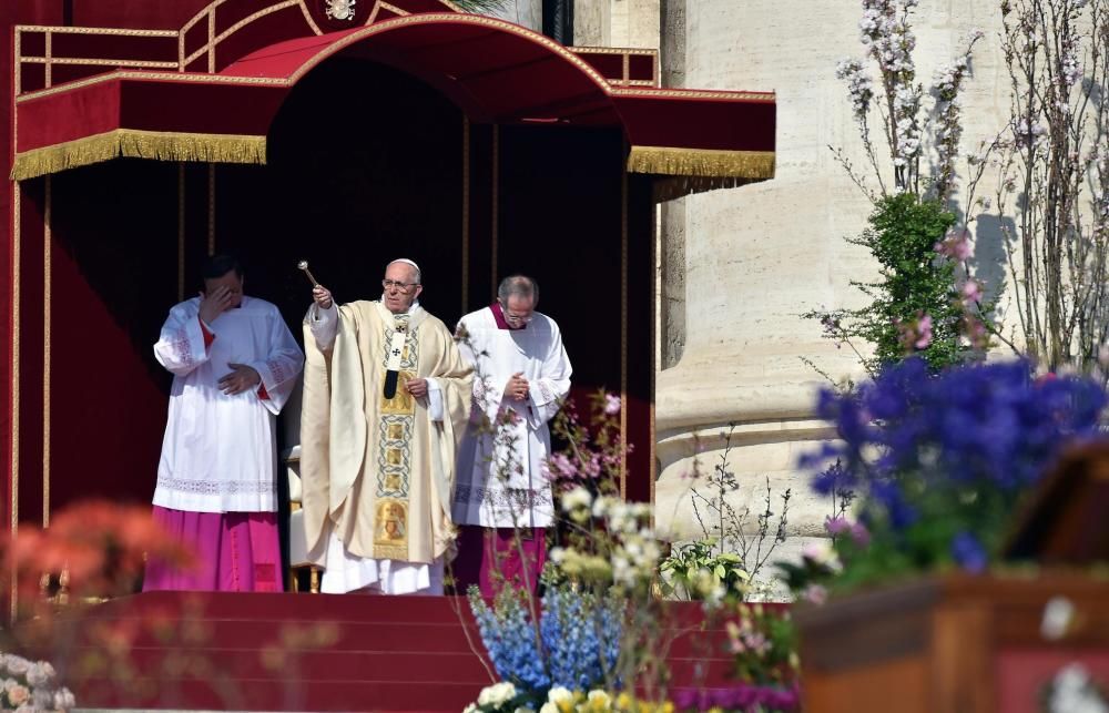 El papa Francisco en la misa de Pascua