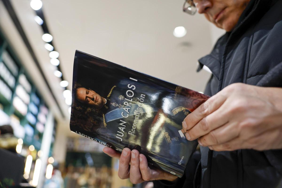 Reconciliación, el libro de Juan Carlos I, ya está en las librerías españolas
