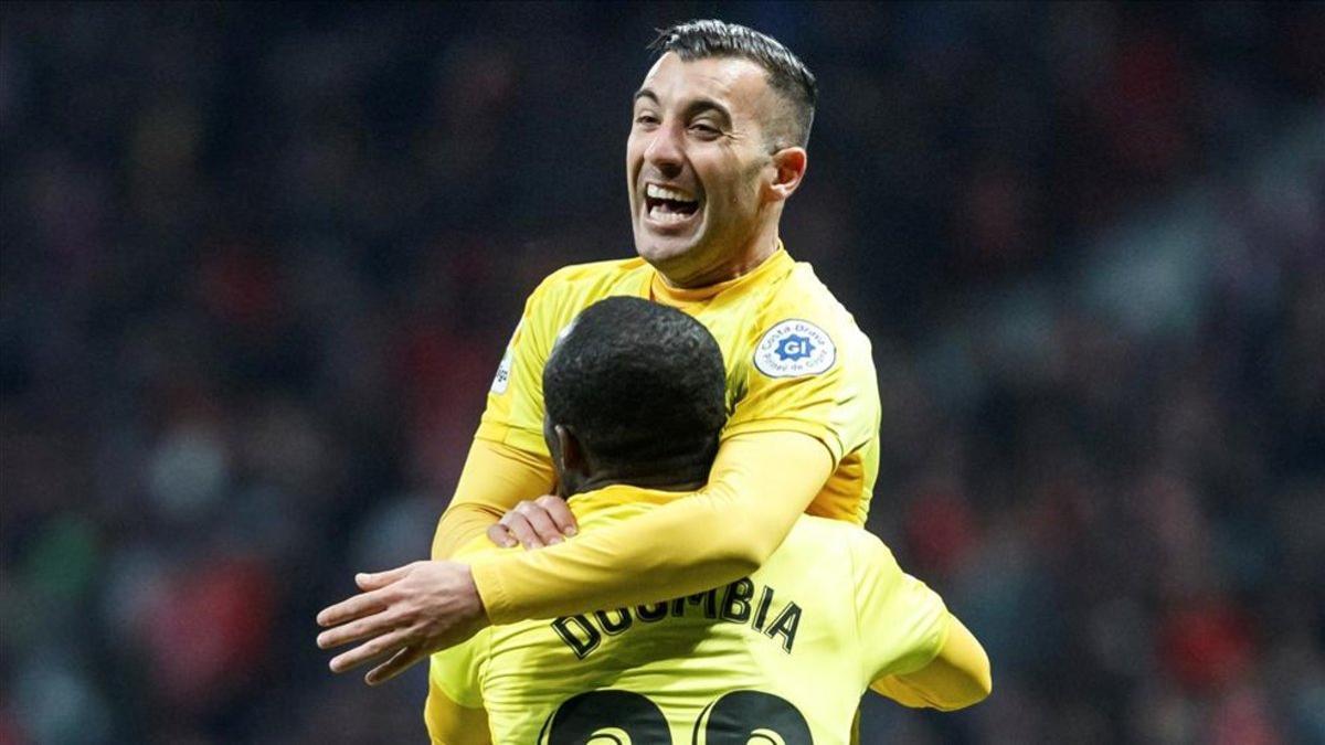 Borja García celebra un gol con Doumbia