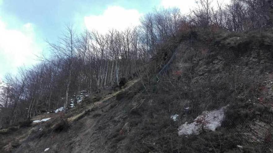 Los vecinos piden medidas contra los argayos en San Isidro