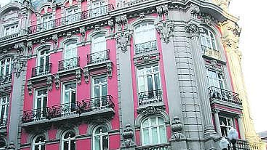 Caja Cantabria espera a resolver su fusión para comercializar los pisos del  Banco Gijón - La Nueva España