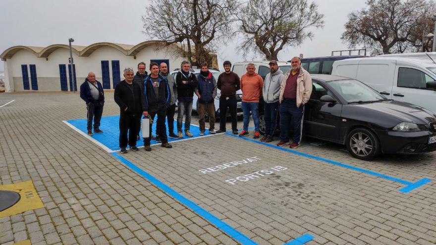 Troya apoya el rechazo de los pescadores de Cala Bona a la restricción de parking