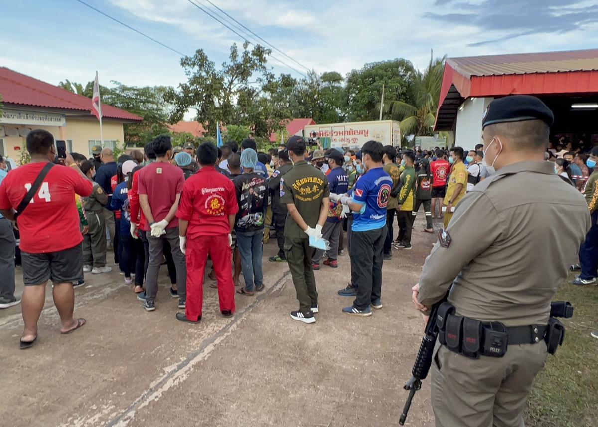 Masacre en una guardería de Tailandia: 32 muertos, 24 de ellos niños