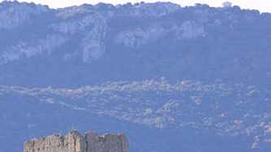 Los Ecologistas Exigen La Consolidacion Urgente Del Castillo De Barxell De Alcoy Informacion