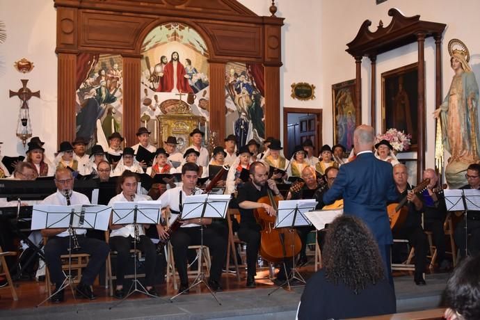 San Ginés, procesión con traca de calor a 30 grados