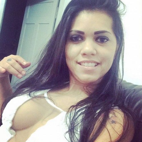 Karina Lemos, la bajita más sexy del mundo