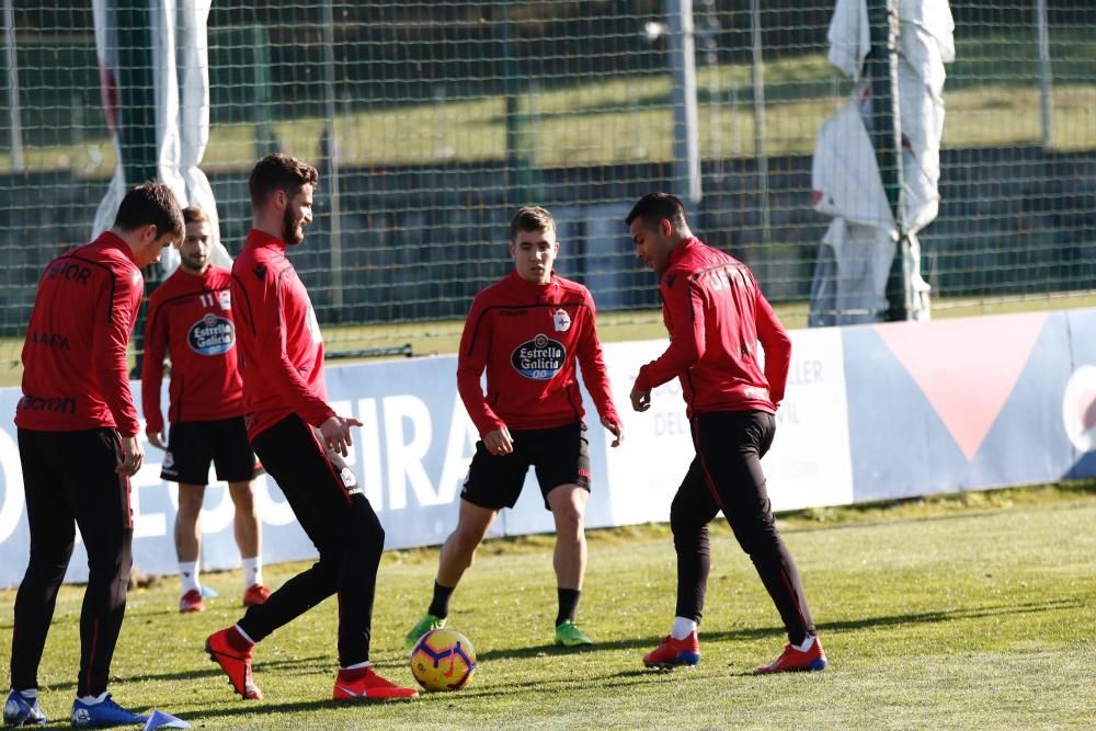 Ejercicios tácticos y acciones de estrategia para preparar la visita del Nàstic de Tarragona a Riazor.