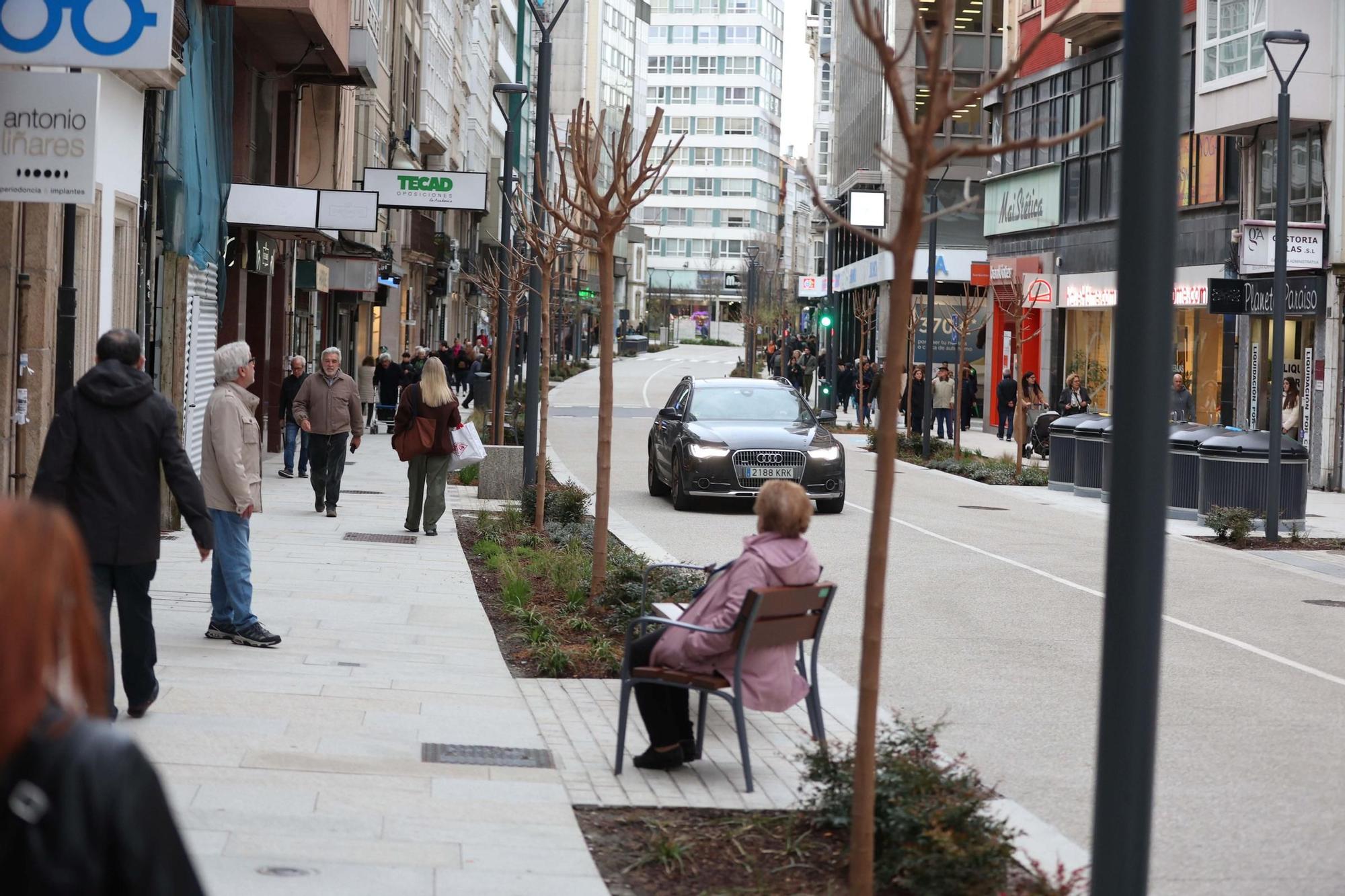 La calle San Andrés reabre al tráfico