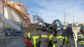 Apagando fuegos: la Comunidad responde a las quejas de los bomberos prometiendo reformas en Getafe y otros parques