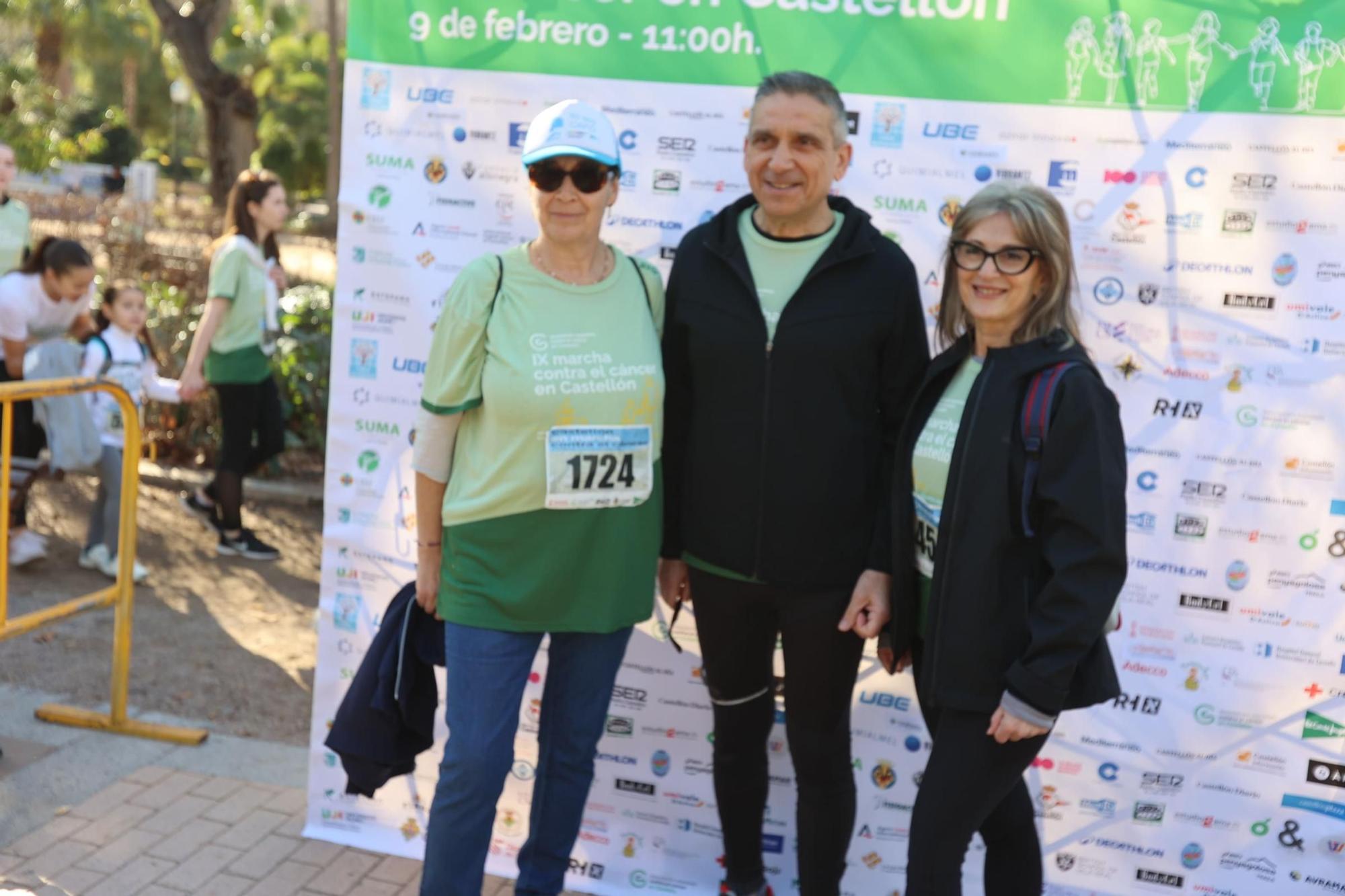 Búscate en la galería: Castelló se viste de verde en la IX marcha contra el cánce