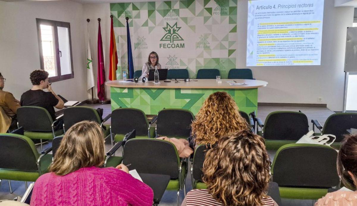 El curso de asesoramiento técnico tuvo lugar en la sede de Fecoam.