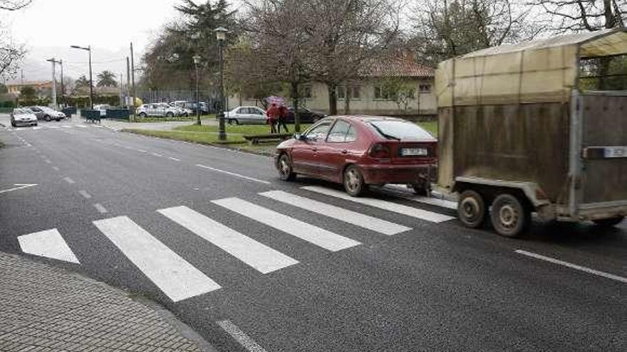 El paso de peatones donde sucedió el accidente de La Camocha.