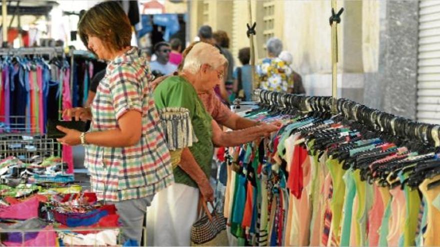 El mercat ambulant de Sant Vicenç de Castellet se celebra cada divendres