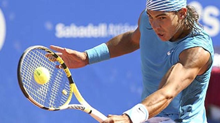 Nadal vence a Ferrer y logra su cuarta corona consecutiva en el torneo de Barcelona