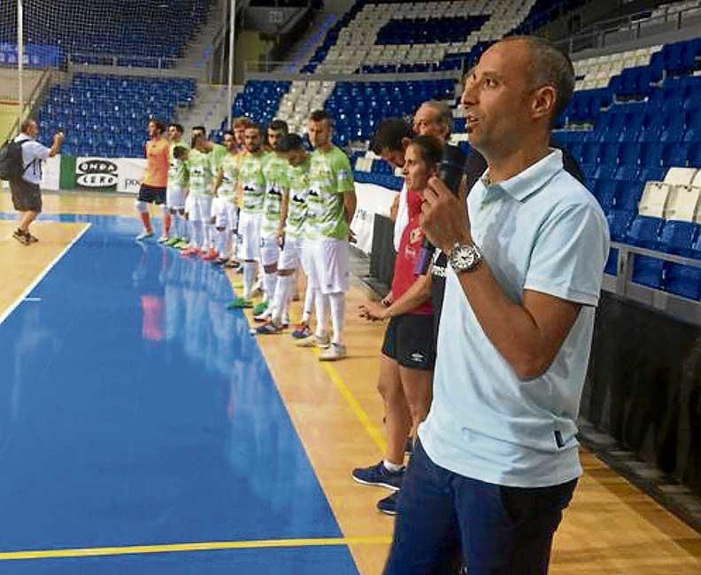 Presentación y victoria del Palma Futsal