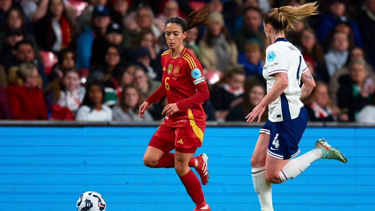 Aitana, durante el partido de la Nations League femenina contra Inglaterra