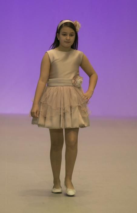 01/04/2017  MODA DISEÑO  desfile infantil y  en el stand de CMC  diseño personalizado de calzado