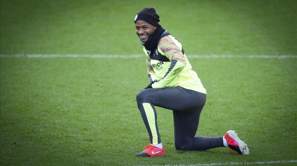 Sterling si estará disponible para Guardiola ante el Madrid