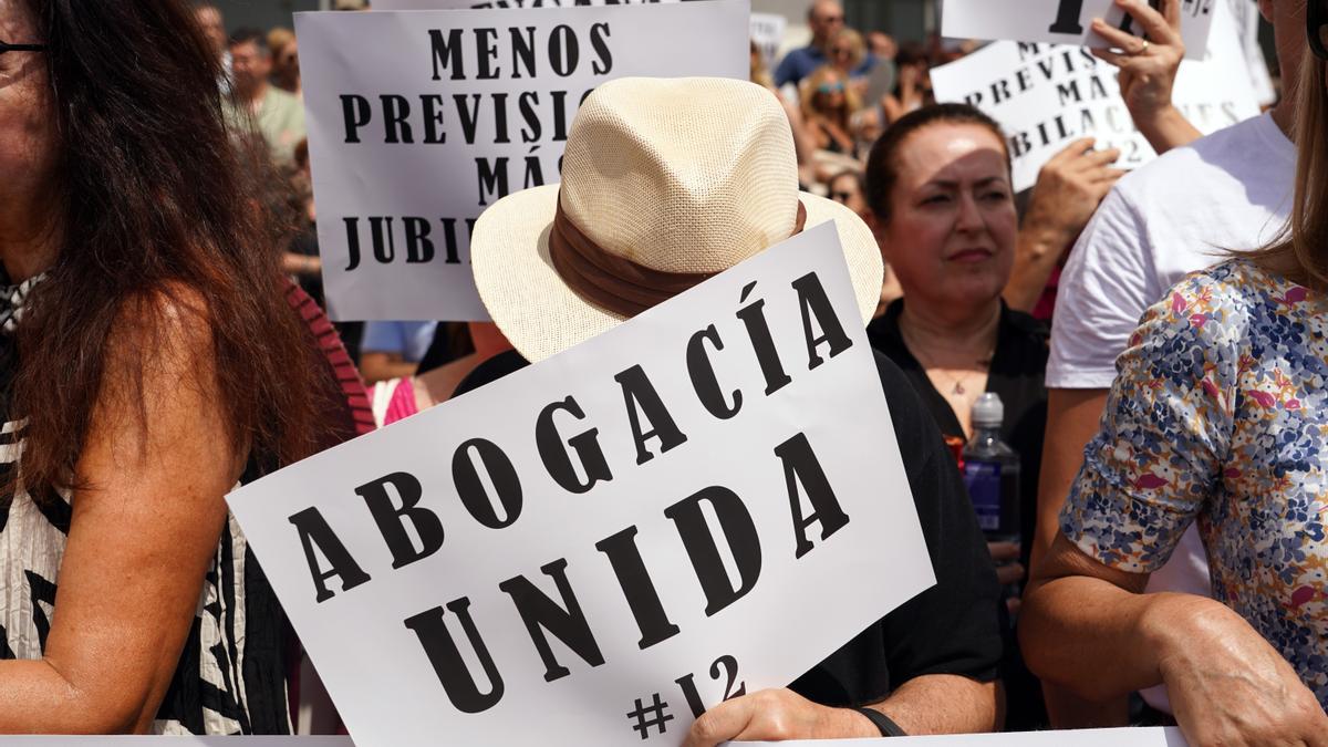 Una protesta de los abogados mutualistas celebradas en años anteriores en Málaga.