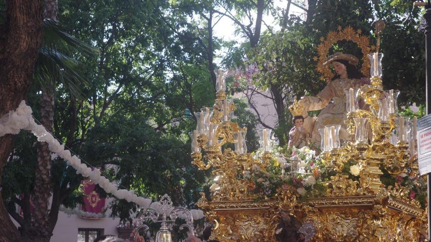 Primera procesión de la Pastora por Capuchinos tras la coronación