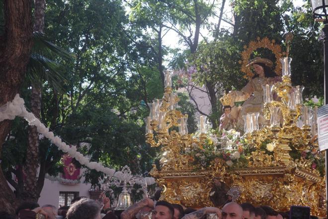Primera procesión de la Pastora por Capuchinos tras la coronación