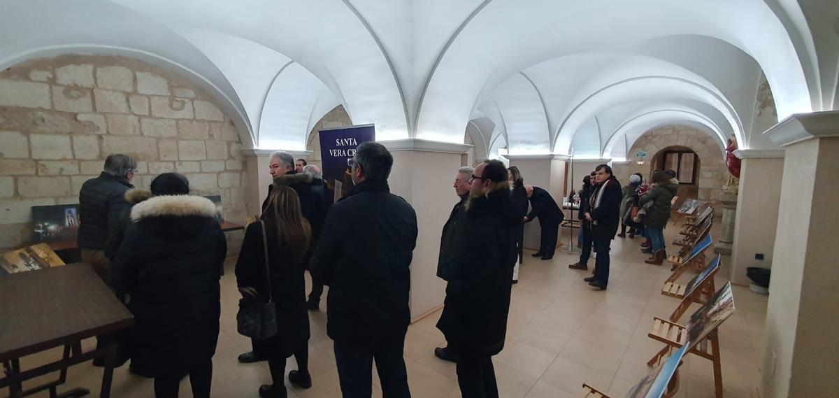 Imagen de la exposición fotográfica de la Semana Santa de Benavente en la iglesia salmantina de San Pablo.