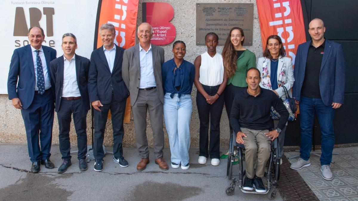 Presentació del Torneig Femení de Les Franqueses, con el director de SPORT, Joan Vehils