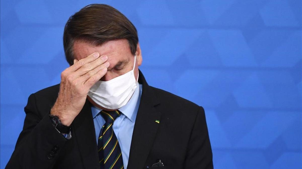 La pandemia, sin horizonte de mejora y con Bolsonaro bajo presión en Brasil