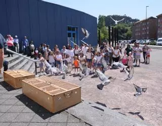 L’alumnáu d’Avilés enseña les sos habilidaes artístiques y deportives